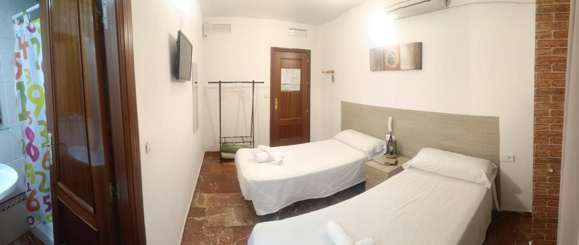 Hostal Nevot Granada Exterior foto
