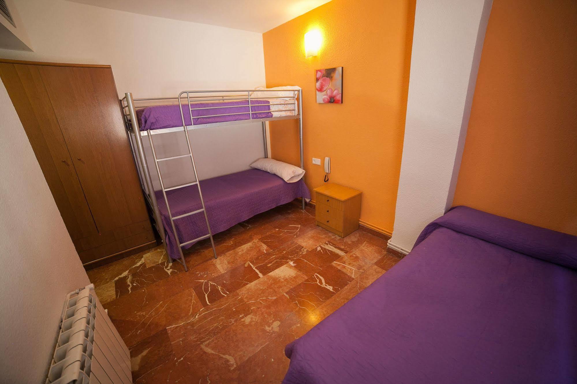 Hostal Nevot Granada Exterior foto