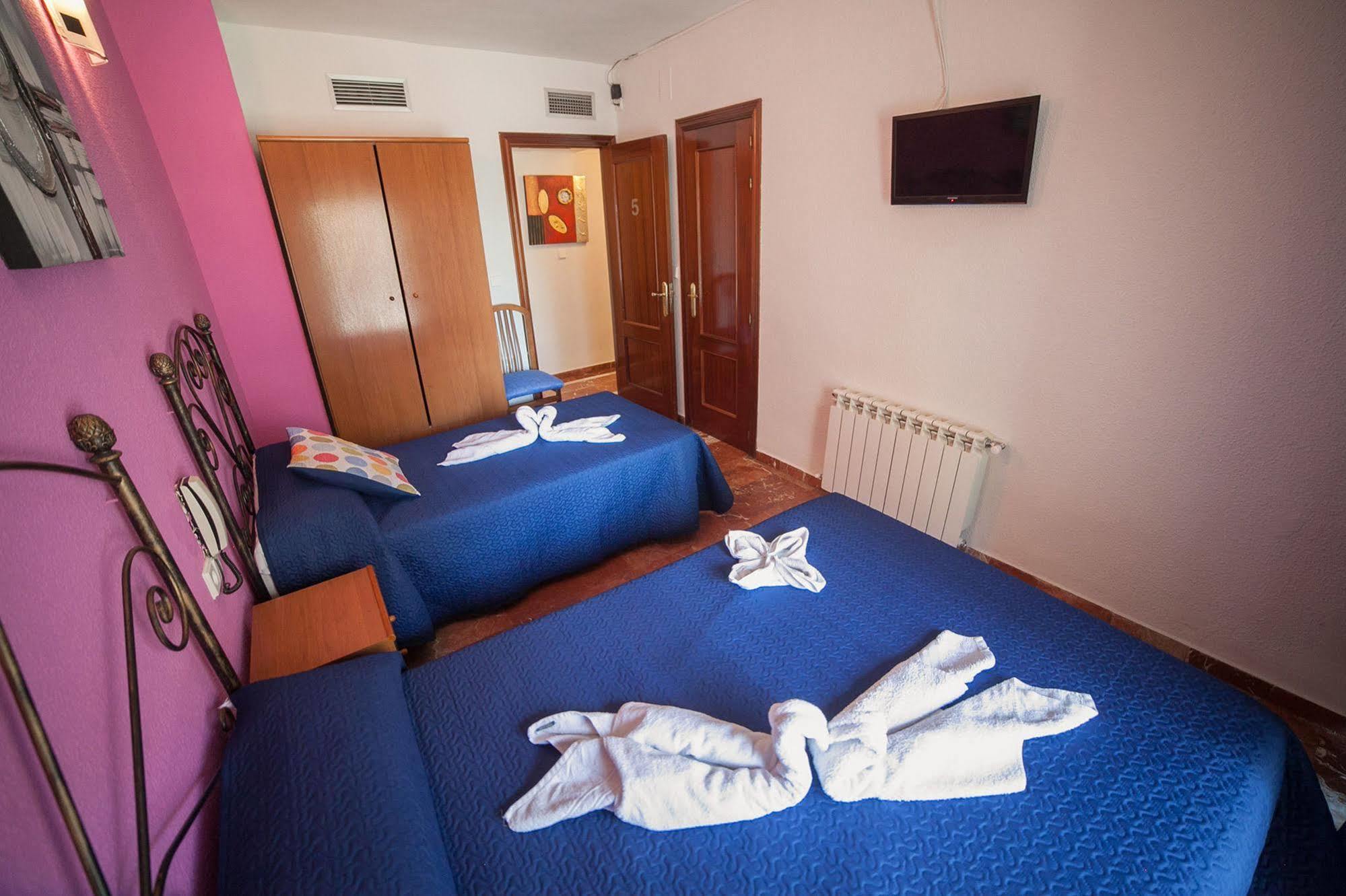 Hostal Nevot Granada Exterior foto