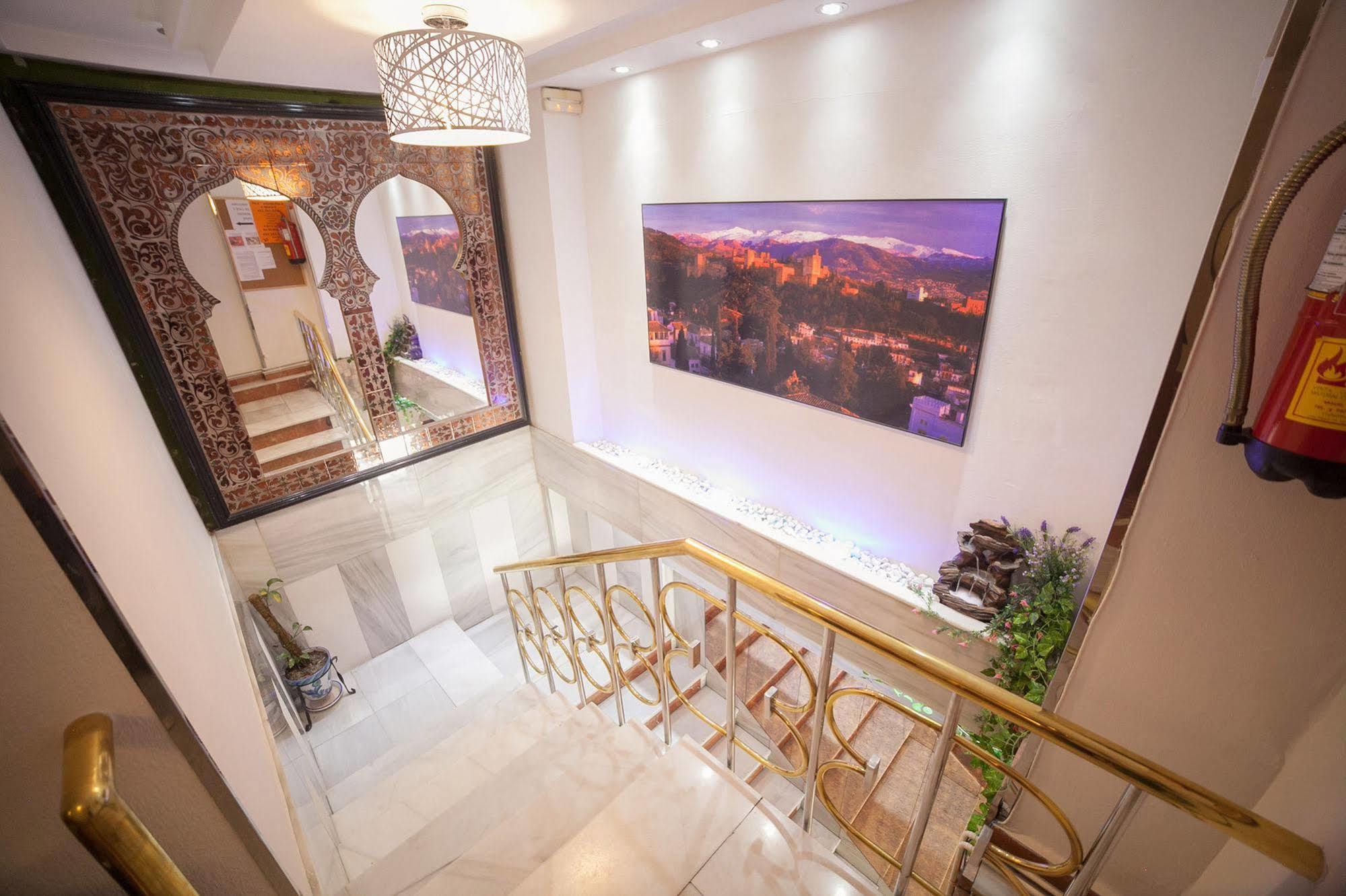 Hostal Nevot Granada Exterior foto